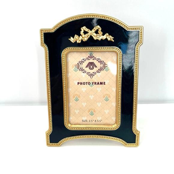 Vintage Hollywood Regency enamel photo frames. Set of 3 - Picture 2 of 8